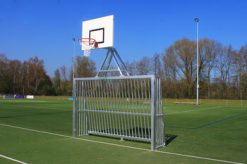 Antivandalendoel met basket, uitgevoerd in 3x2 meter,