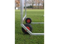 Jurytrap 8 zitplaatsen detail wielen