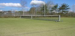 Vrijstaandse tennis-installatie