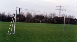 Verrolbare volleybal installatie, ideaal geschikt voor een camping, schoolplein of voor recreatie gebruik